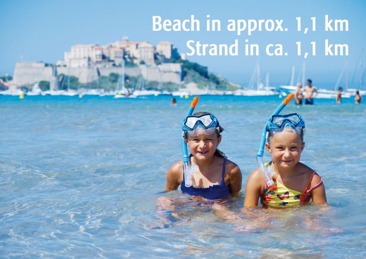 Feriendorf La Mora Калви Екстериор снимка